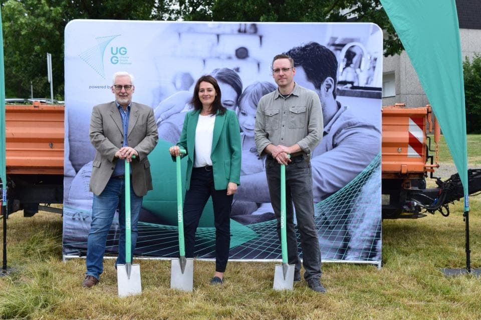 Larissa Weber beim Glasfaserausbau in Waldbröl