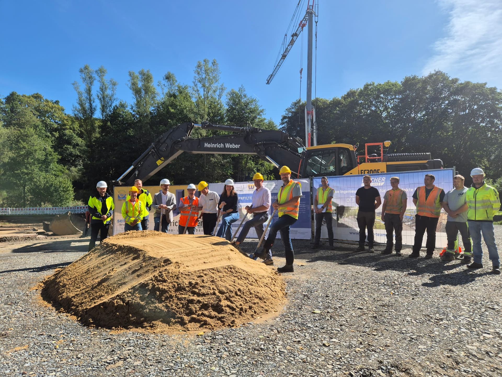 Spatenstich für die neue Retentionsbodenfilteranlage an der Wiehler Straße